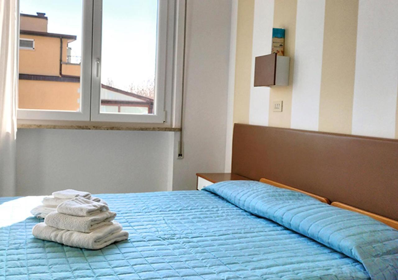 Hotel Ca Vanni Римини Экстерьер фото