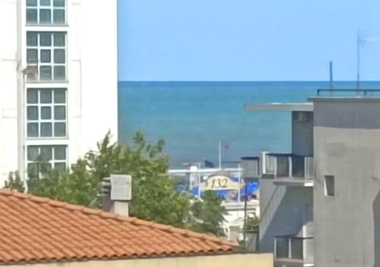 Hotel Ca Vanni Римини Экстерьер фото